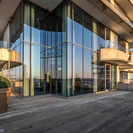 Marco Polo Tower Apartment